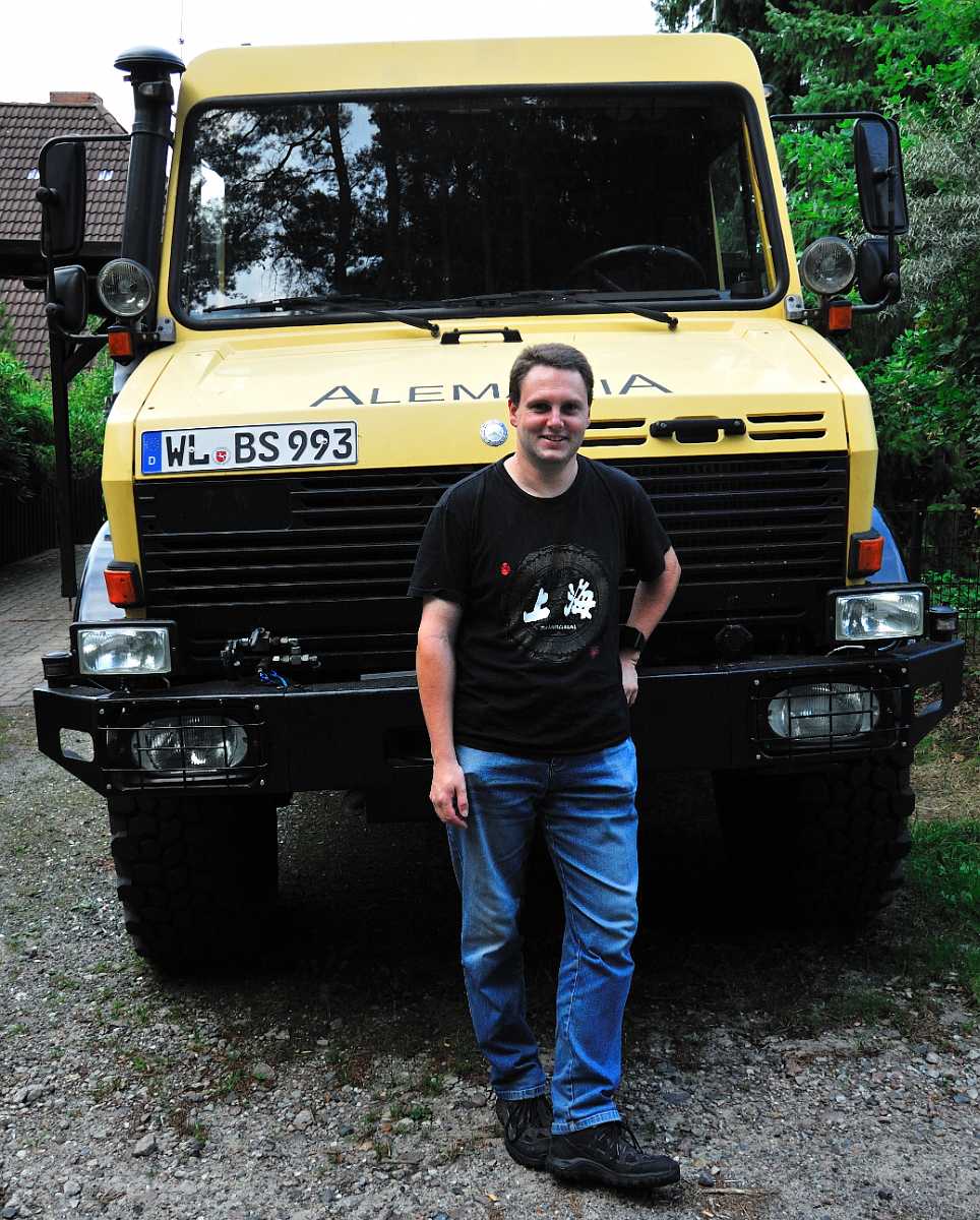 Michael vor Unimog