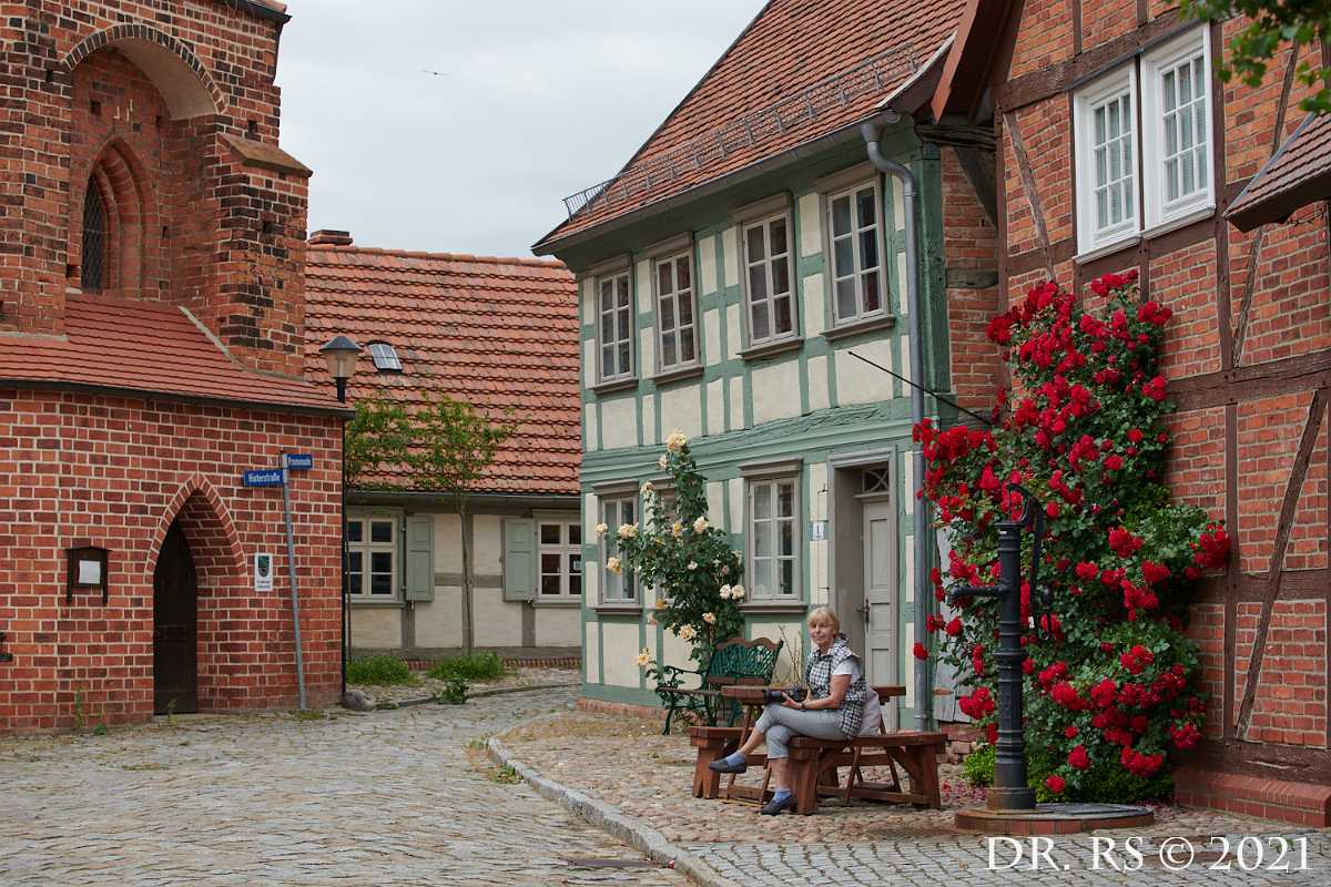 2021 DE D85 0534 J15Ww